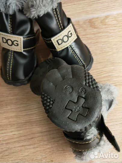 Зимние ботинки для собаки новые