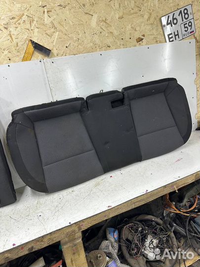 Задний ряд сидения Hyundai Solaris 2