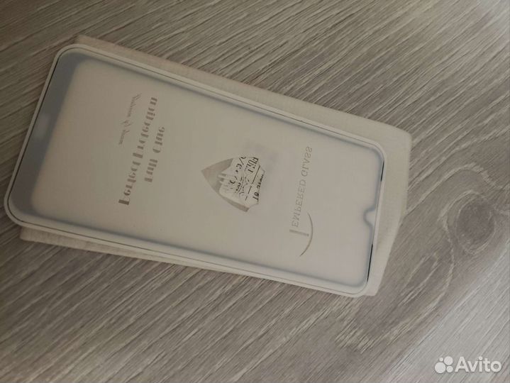 Защитное стекло на Xiaomi