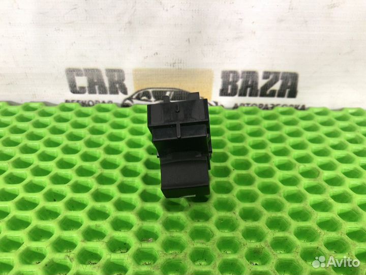 Кнопка стеклоподъемника BMW 5, BMW 6, BMW 7