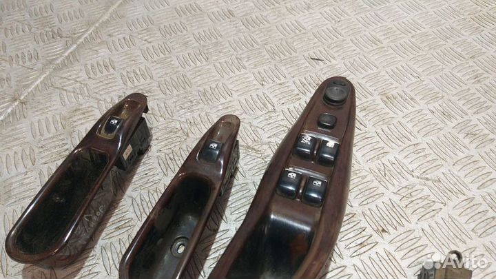 Блок управления стеклоподьемниками Дэу Леганза