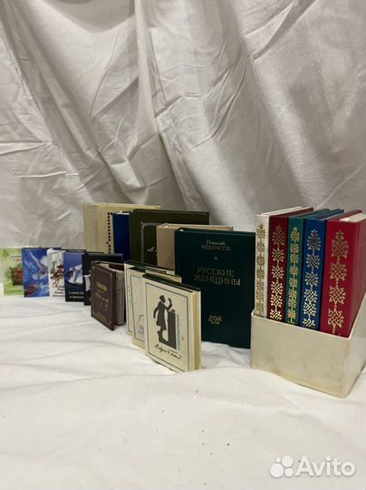 Миниатюрные книги