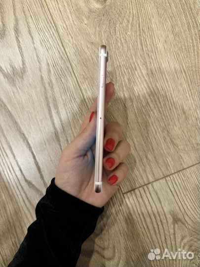 iPhone 7, 32 ГБ