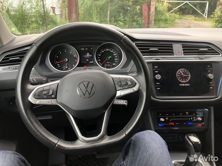 Volkswagen Tiguan 2.0 AMT, 2021, 40 000 км
