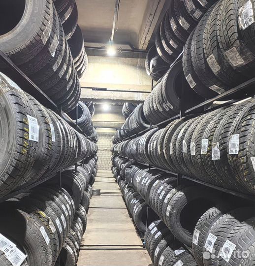 Nokian Tyres Hakkapeliitta R 215/60 R16 99S