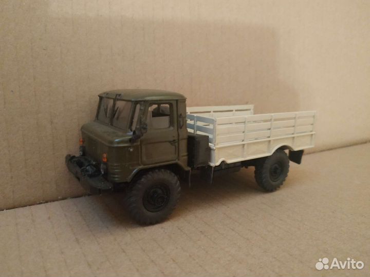 Модель грузовика СССР газ 66 1:43
