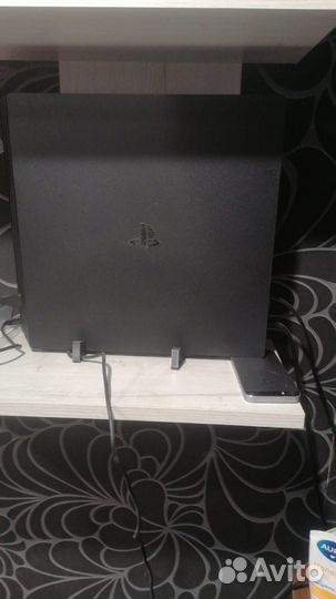 Ps4 pro 1 Tb+ 37 дисков+2джостика