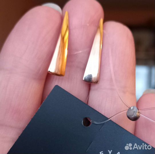 Золотые серьги