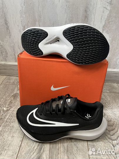 Кроссовки Nike zoom Fly 5