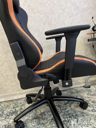 Кресло игровое Cougar rampart