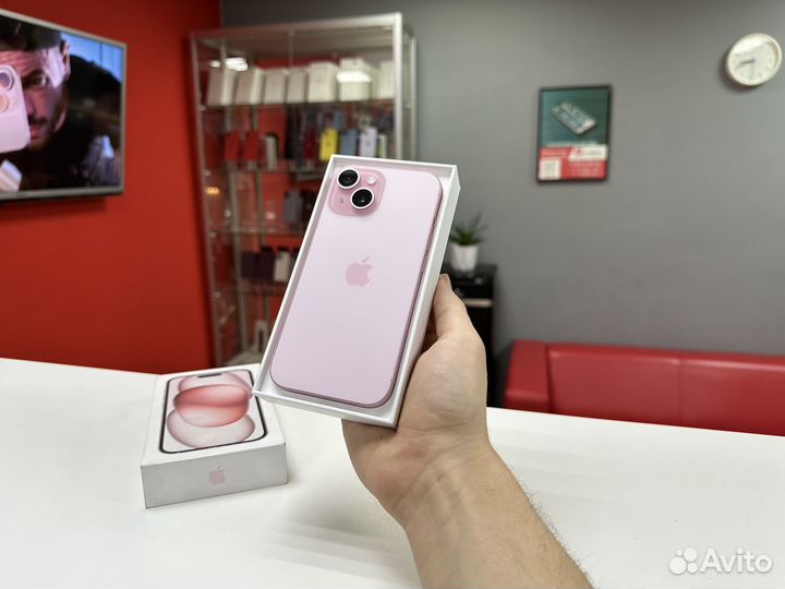 iPhone 15, 256 ГБ