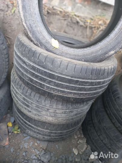 Sava Intensa UHP 215/55 R17