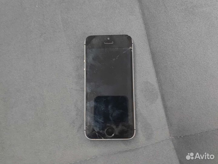 Телефон iPhone 5s на запчасти