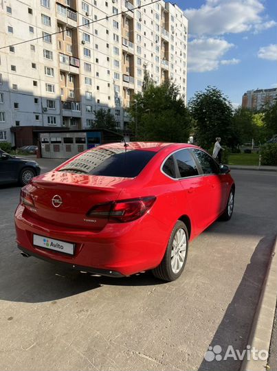 Opel Astra 1.4 AT, 2014, 110 000 км