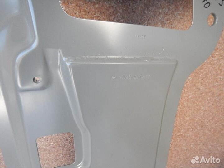 Панель боковая кузова/стойка правая Mercedes-Benz V-Class/Vito/Viano