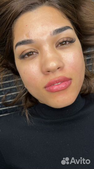 Перманентный макияж бровей