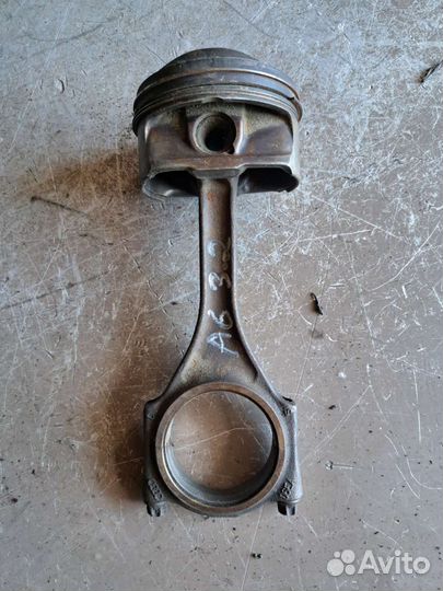Поршень с шатуном Audi A6 C6