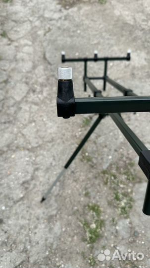 Род-под на 3 удилища на треноге