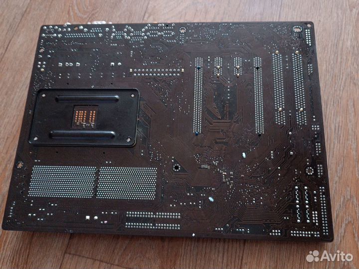 Материнская плата