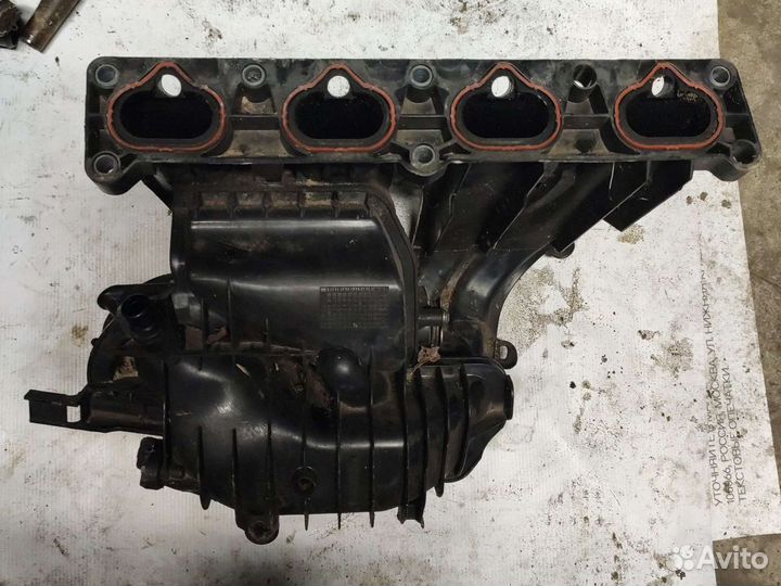 Впускной коллектор Пежо 407