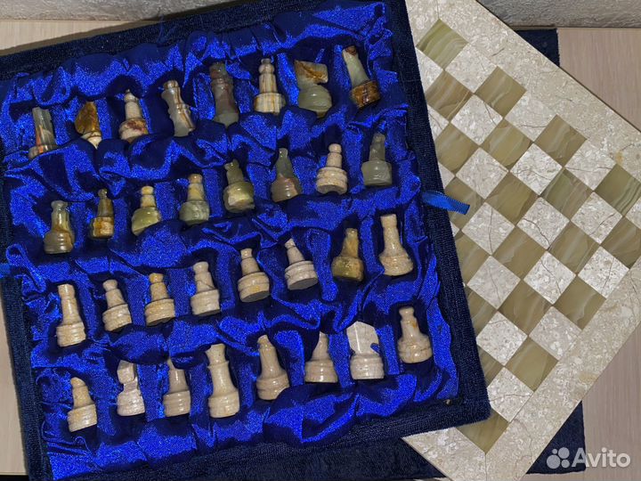 Шахматы сувенирные из оникса