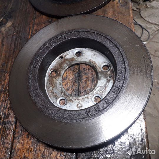 Тормозные диски задние Mazda 626