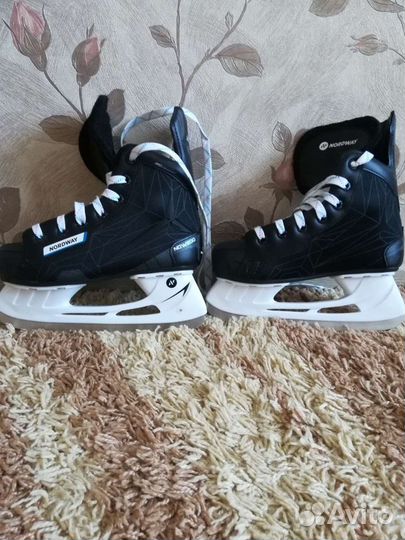Коньки хоккейные детские 35 размер
