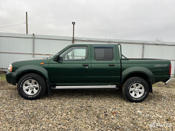Nissan NP300 2.5 МТ, 2008, 156 000 км