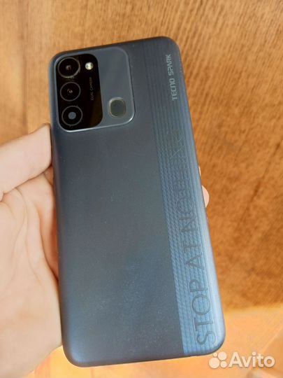 Телефон techno spark 8c