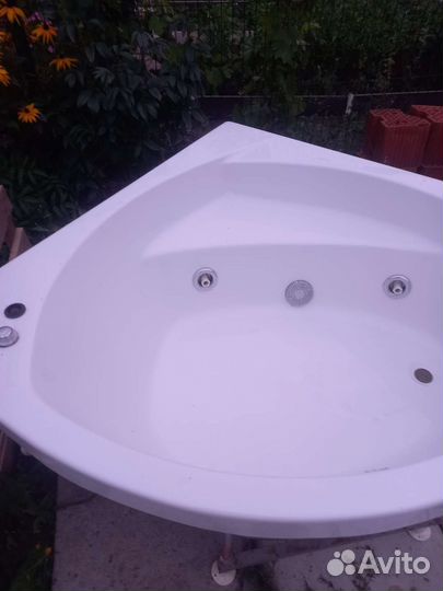 Ванна джакузи