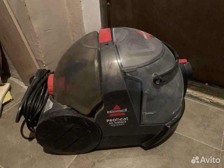 Моющий пылесос Bissell