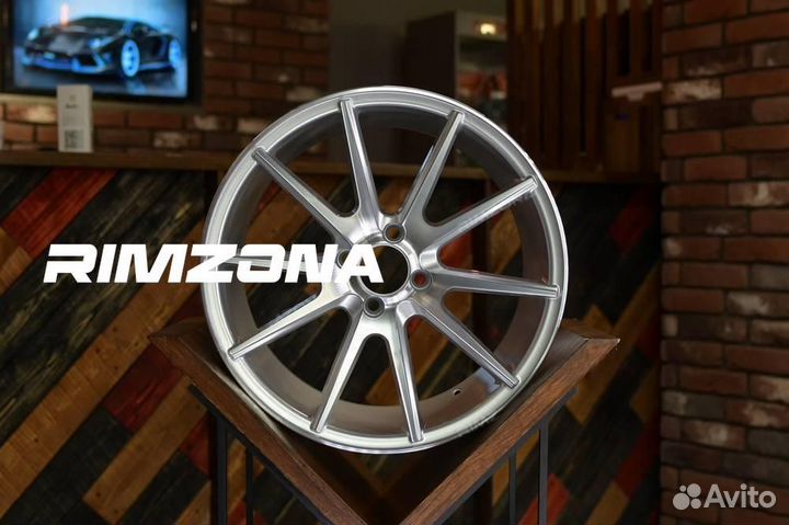 Литые диски в стиле vossen R17 5x114.3 srt