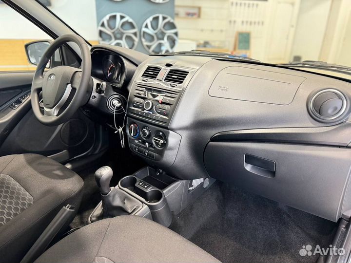 LADA Granta 1.6 МТ, 2024