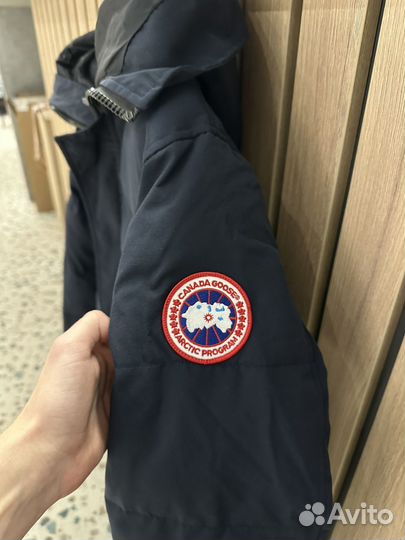 Пуховик Canada Goose