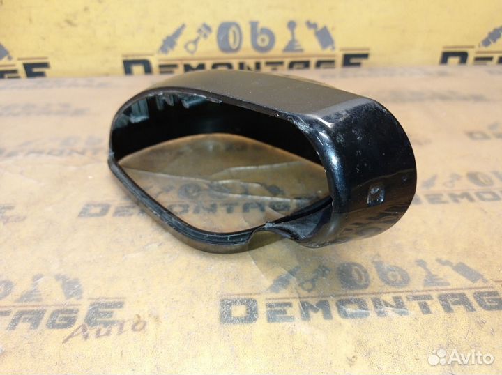 Накладка зеркала наружная правая Passat B5 Golf 4