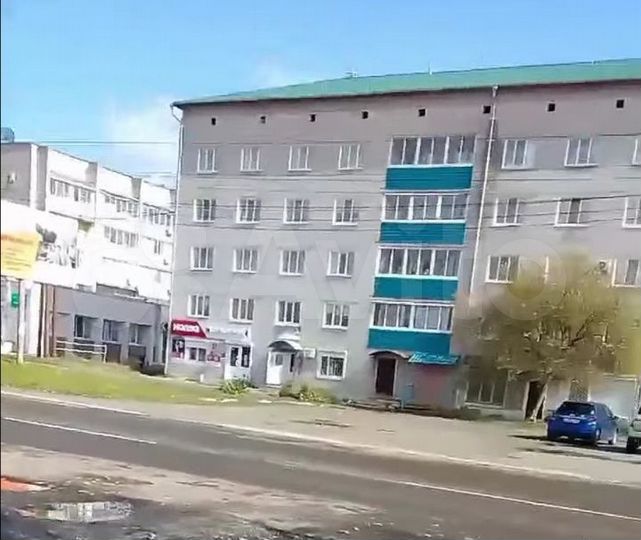 Доля в 2-к. квартире, 55 м², 3/5 эт.