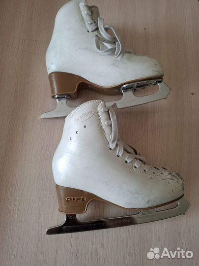 Профессиональные фигурные коньки Edea