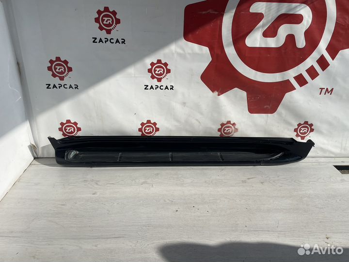 Lexus LX 570 Порог правый