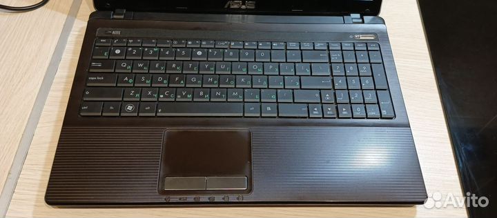 Ноутбук asus