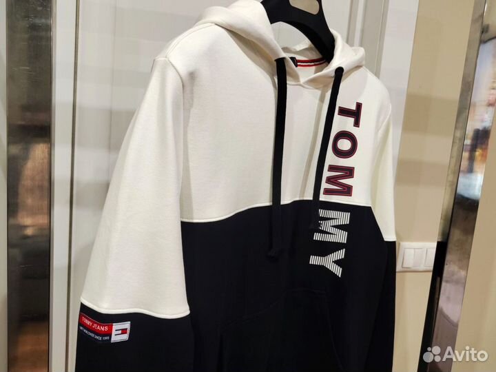 Худи Tommy Hilfiger