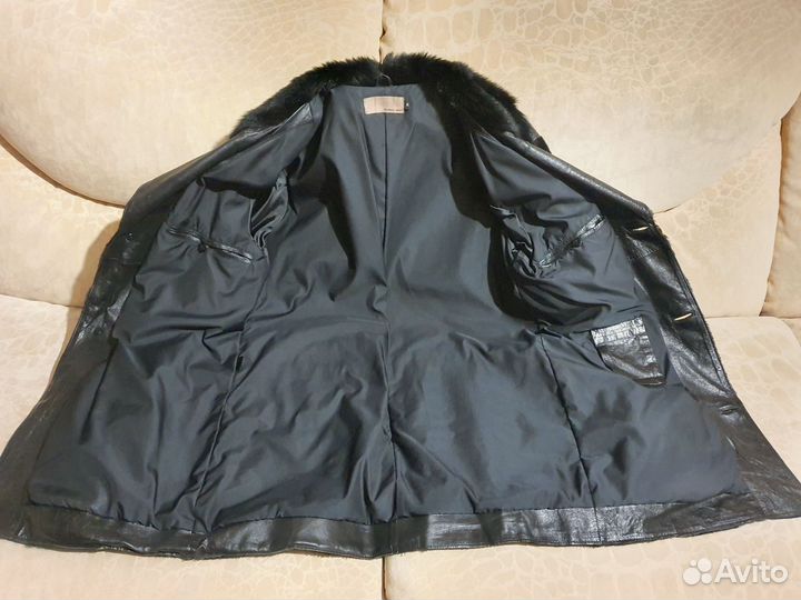 Кожаное пальто