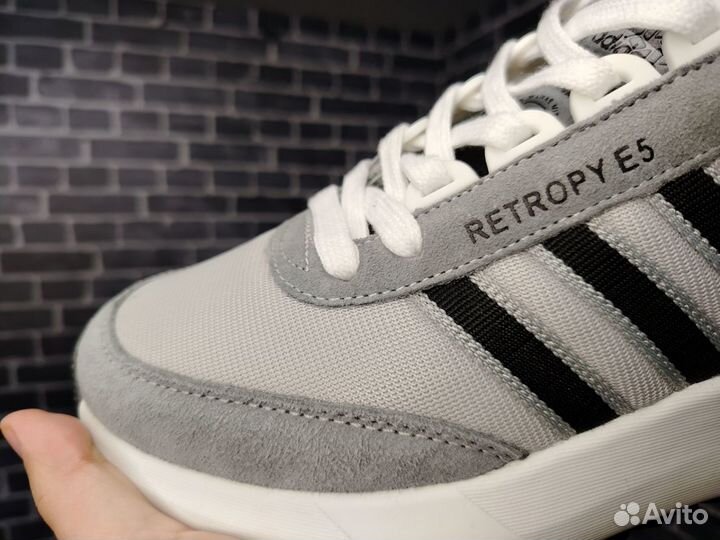 Кроссовки Adidas retropy e5