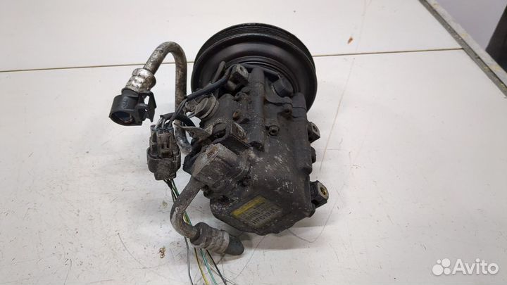 Компрессор кондиционера Toyota Corolla E11