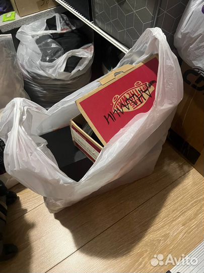 Несколько коробок от кросс (3 шт )