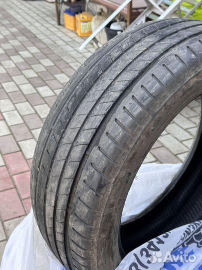 Bridgestone Alenza 001 245/50 R19 105