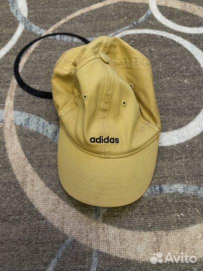 Adidas originals кепка