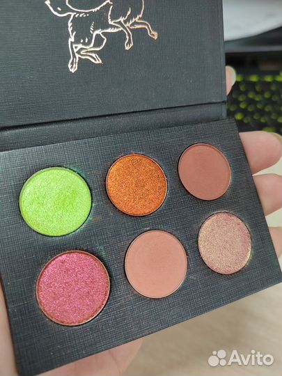 Палитра теней Tammy tanuka