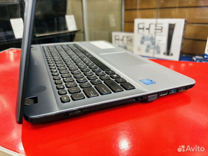 Ноутбук Asus D541NA