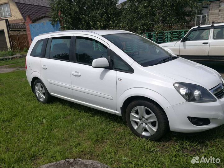 Opel Zafira 1.8 МТ, 2014, 148 000 км