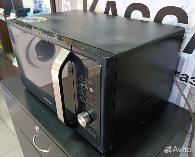 Микроволновая печь Samsung MS23F302TAK